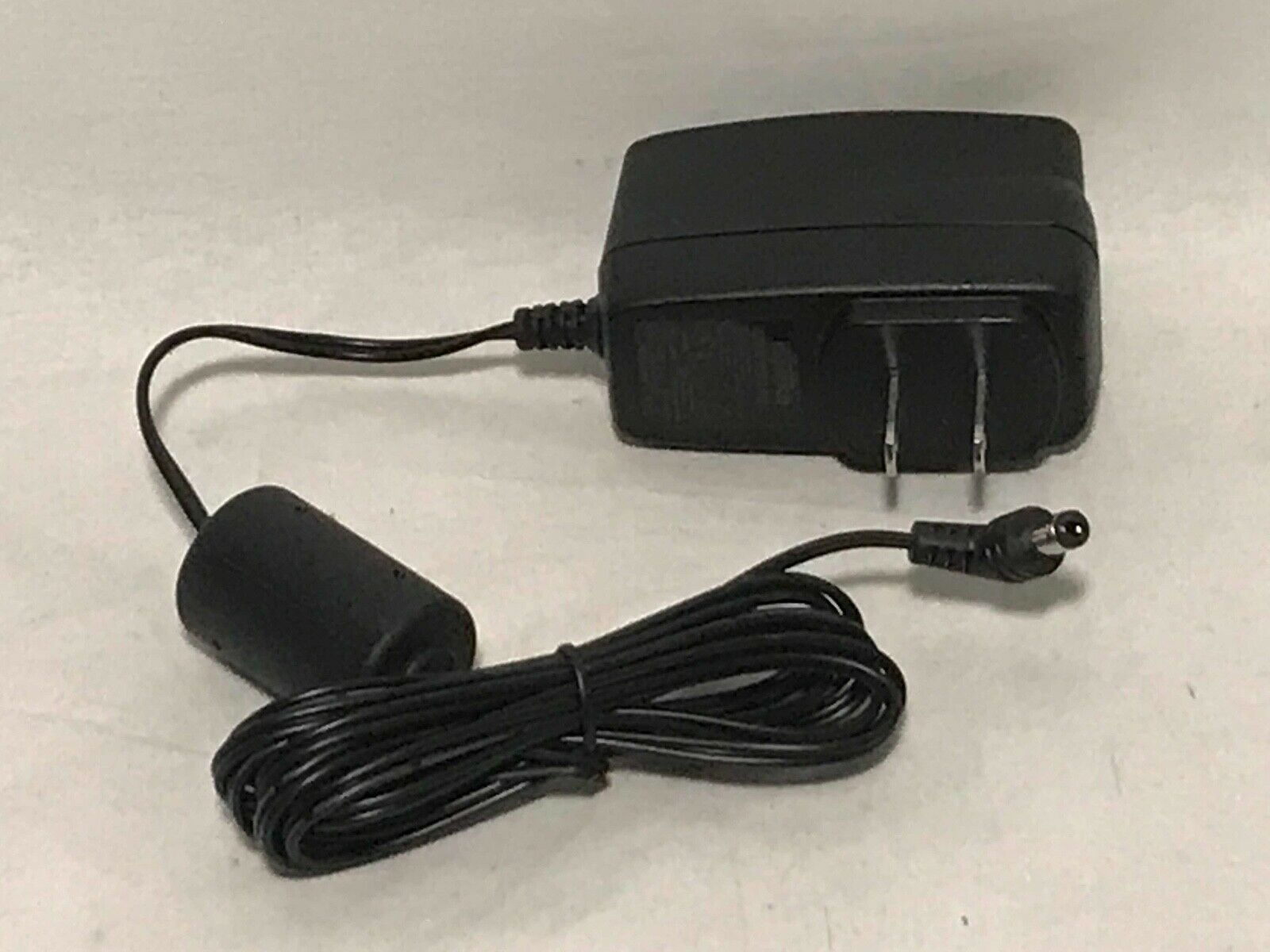 NEW Ingenico 8V 2A PSC16A-080L6 AC ADAPTER Power supply charger